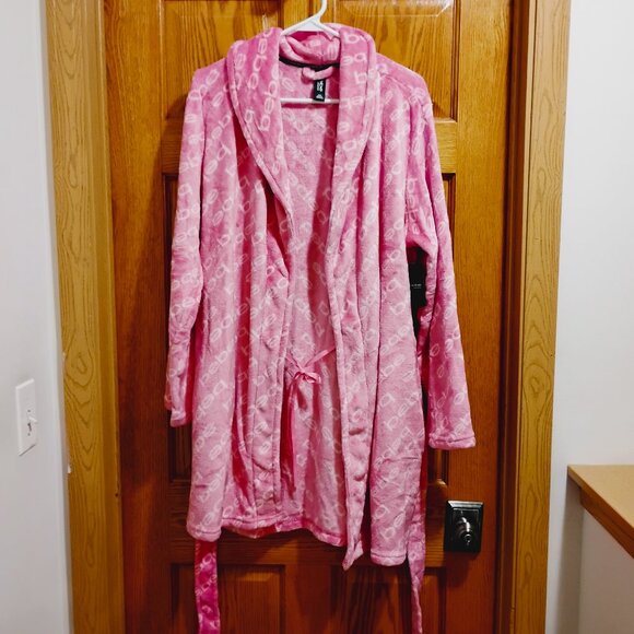 Bebe New Size M Pink and White Bebe Logo Bathrobe - Picture 2 of 10
